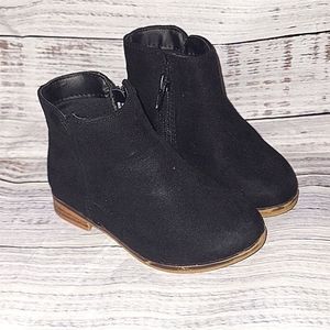 Cat and Jack booties